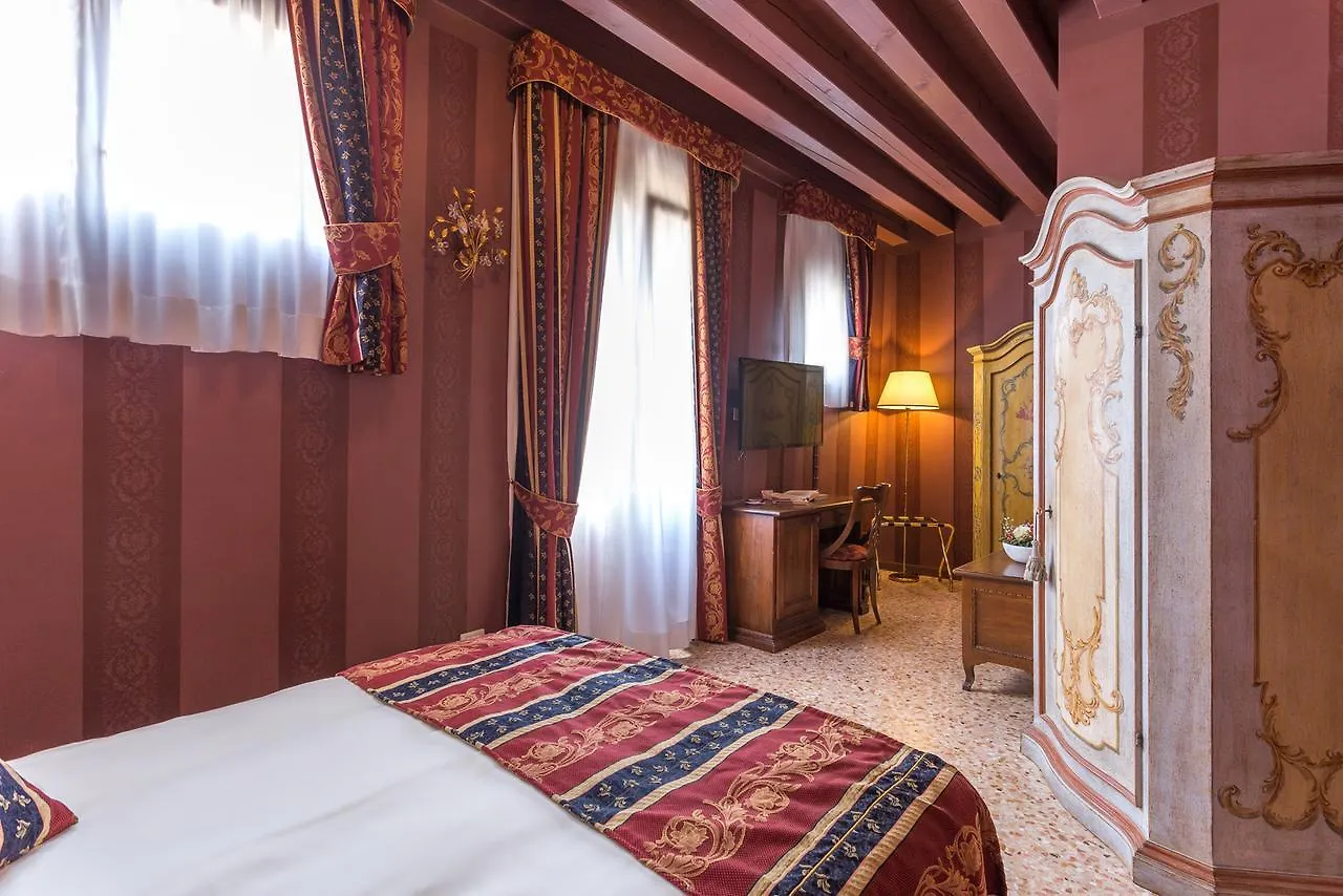 Hotel Tiziano Venice