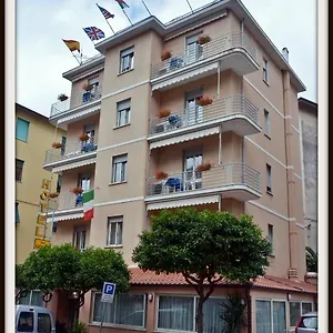 hotel-del-golfo-lerici.hotelitalianriviera.com/